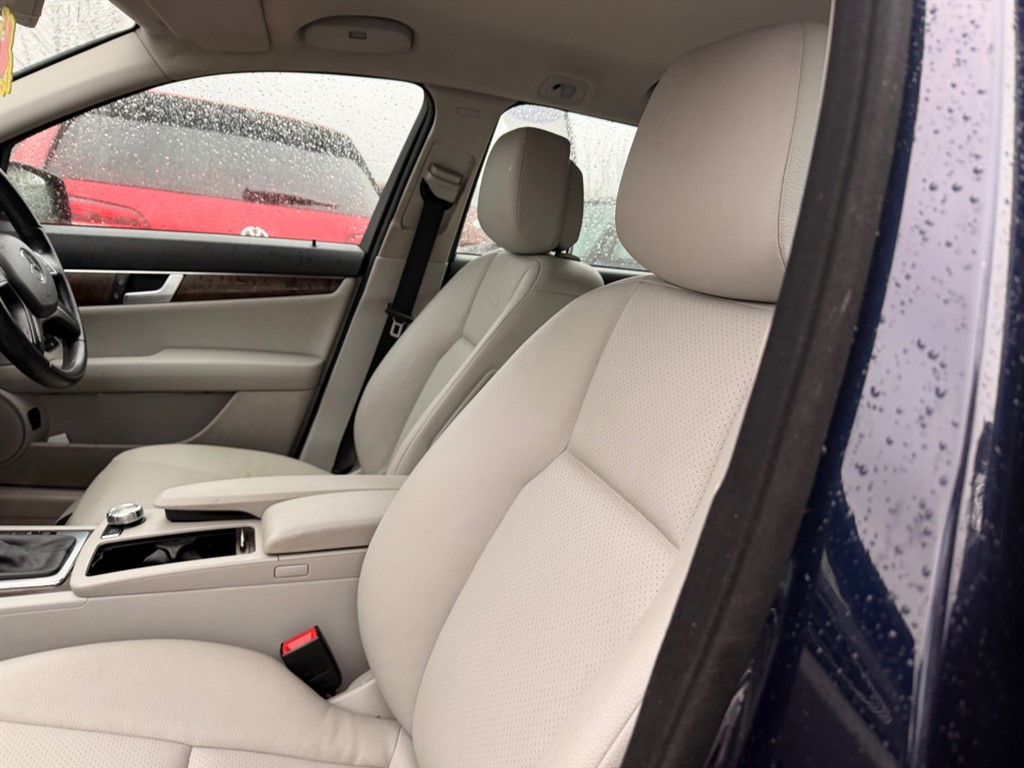 Used Mercedes-Benz C Class 2014 for sale - 77381253: Photo 12