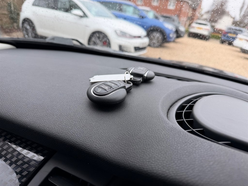 Used MINI Hatch 2017 for sale - 78042377: Photo 13