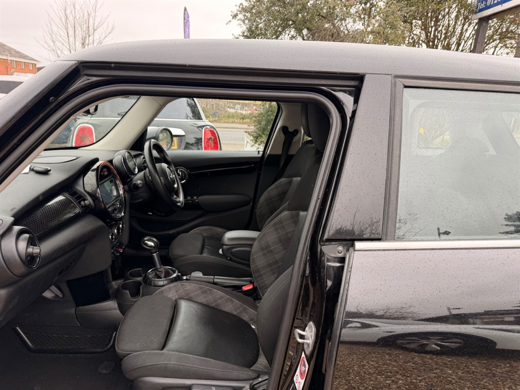 Used MINI Hatch 2017 for sale - 78042377: Photo 6