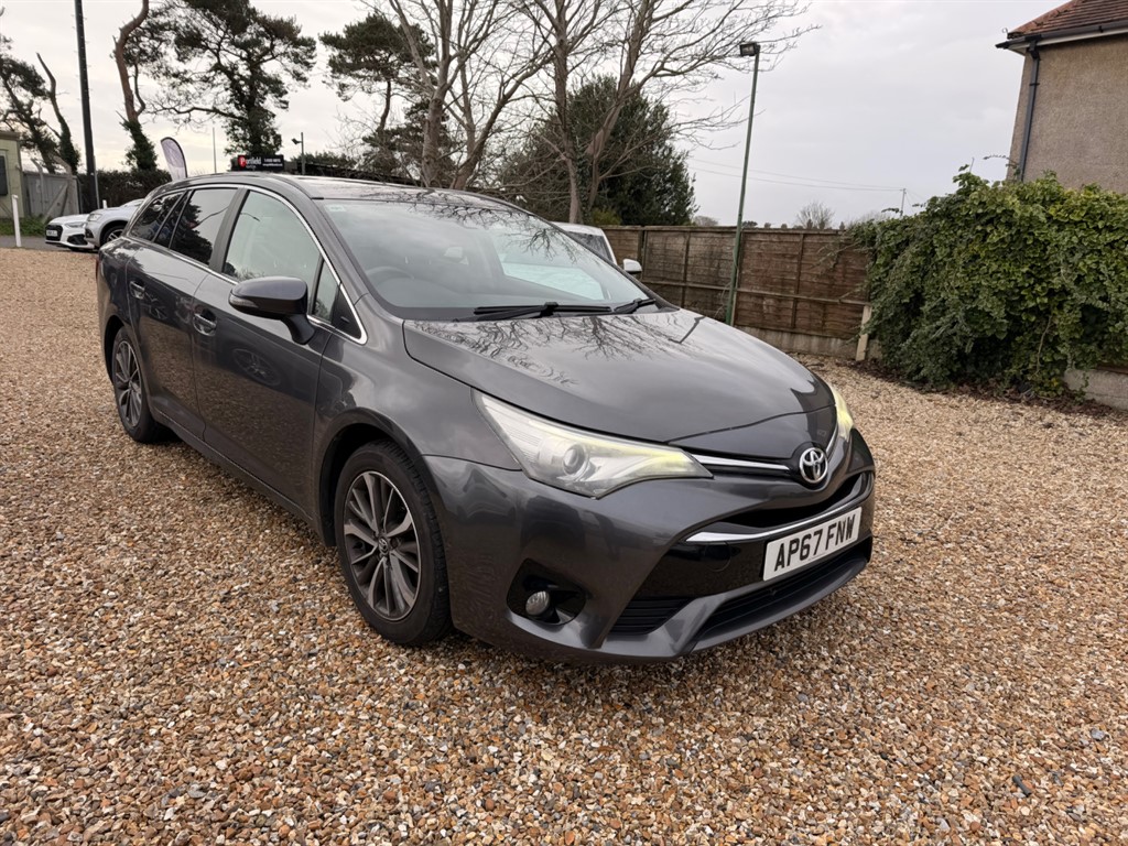 Used Toyota Avensis 2018 for sale - 77619538: Photo 2