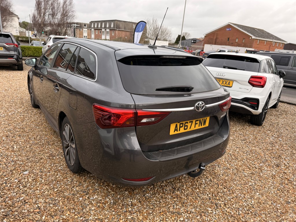 Used Toyota Avensis 2018 for sale - 77619538: Photo 4