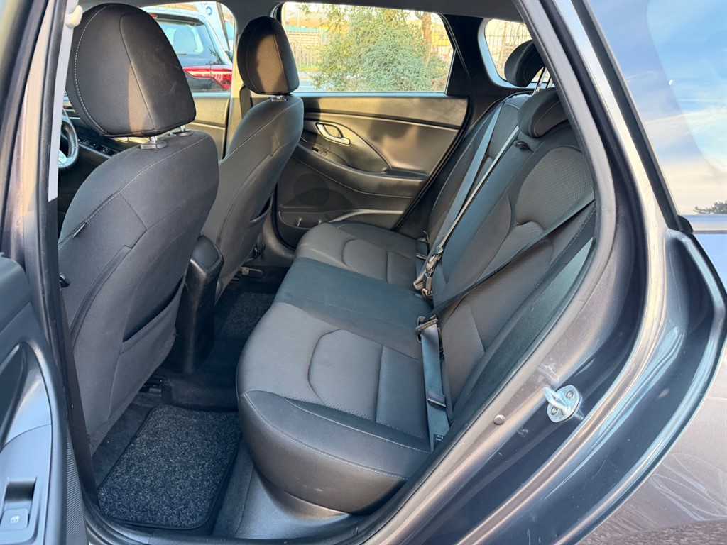 Used Hyundai i30 2021 for sale - 77442930: Photo 17