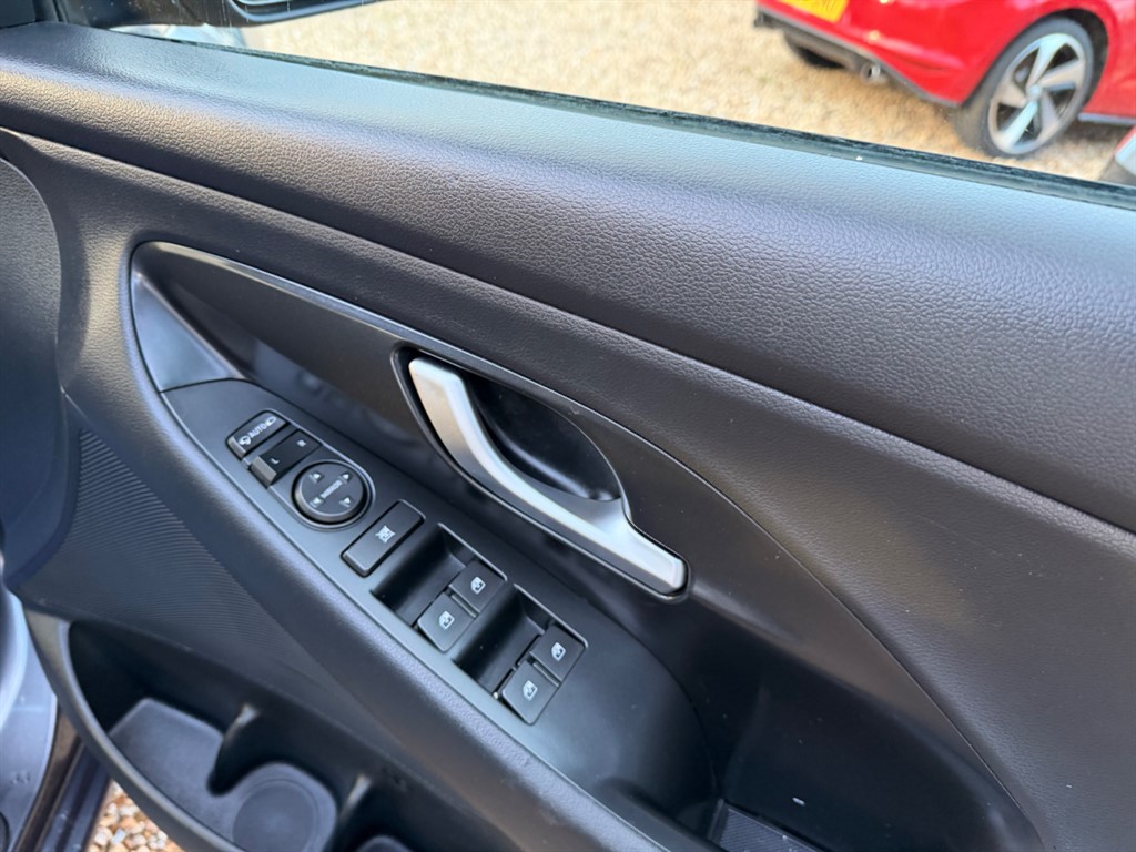 Used Hyundai i30 2021 for sale - 77442930: Photo 19