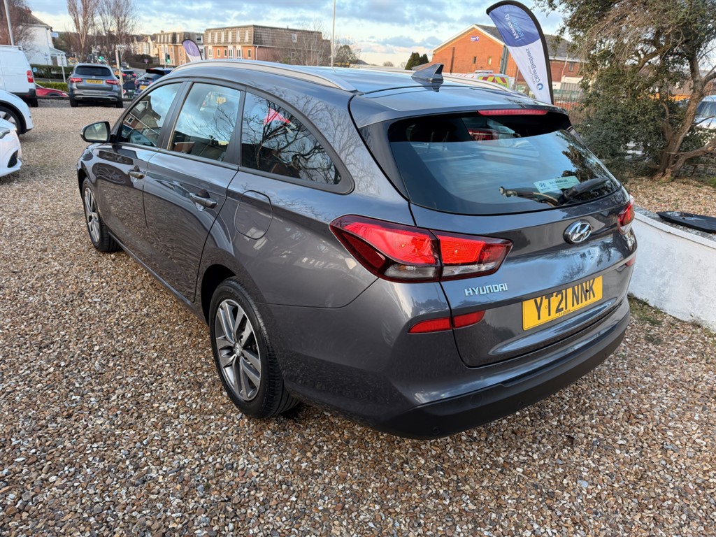 Used Hyundai i30 2021 for sale - 77442930: Photo 5