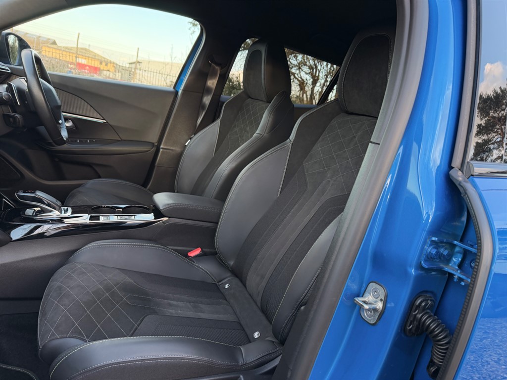 Used Peugeot 2008 2022 for sale - 77841877: Photo 13