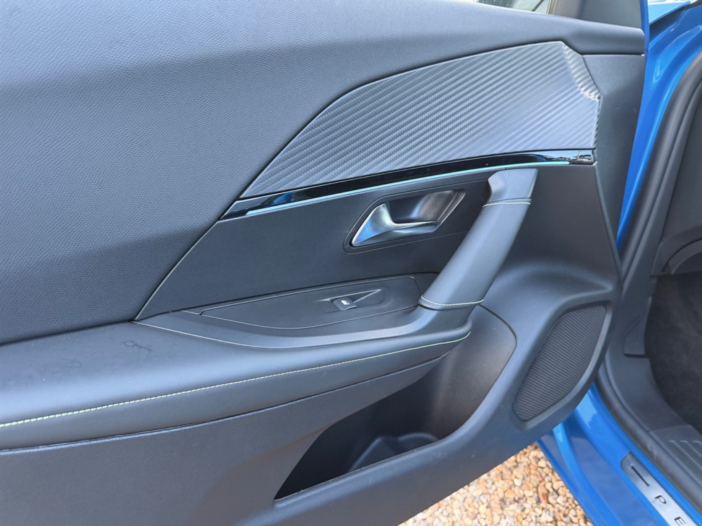 Used Peugeot 2008 2022 for sale - 77841877: Photo 16