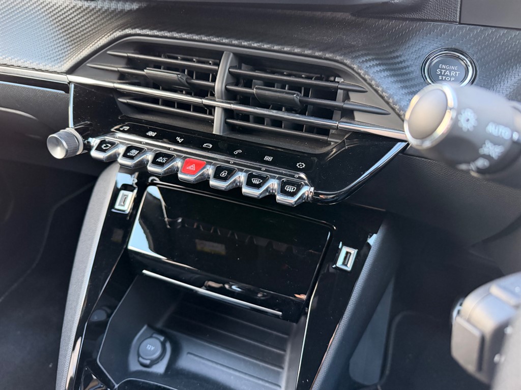 Used Peugeot 2008 2022 for sale - 77841877: Photo 25