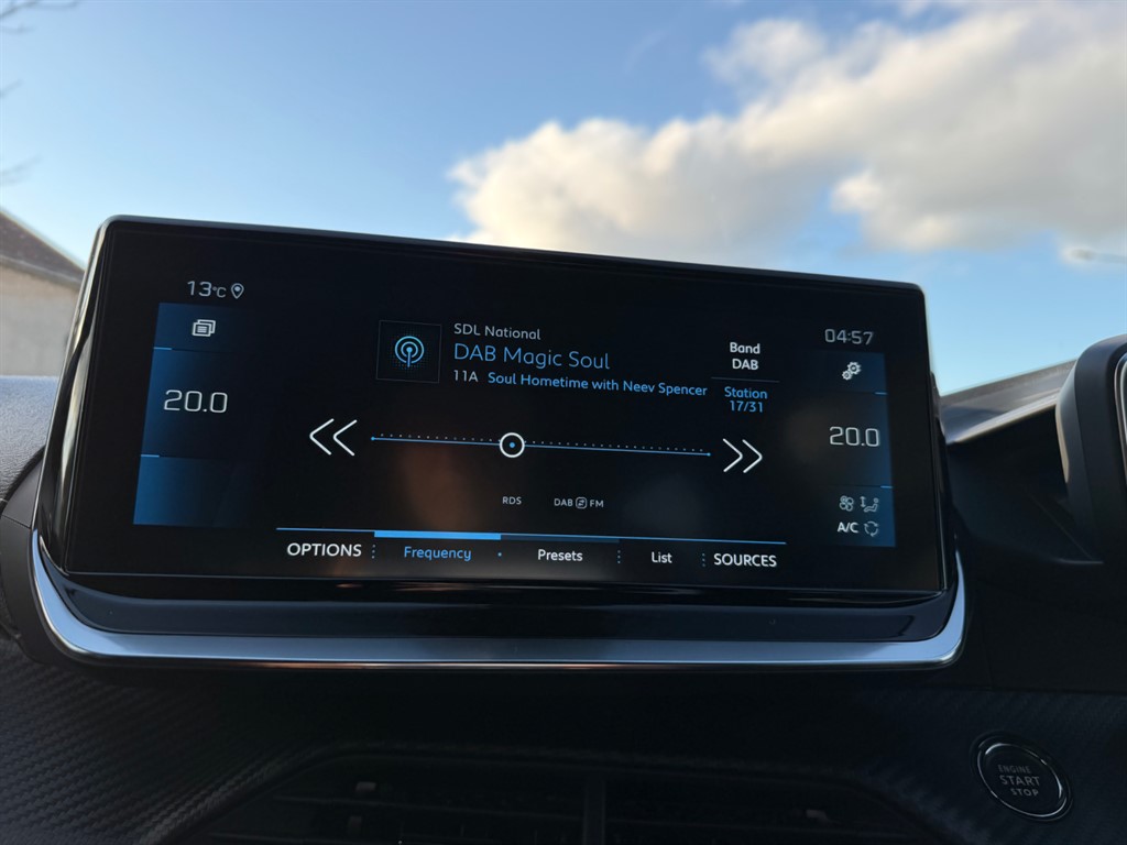 Used Peugeot 2008 2022 for sale - 77841877: Photo 32