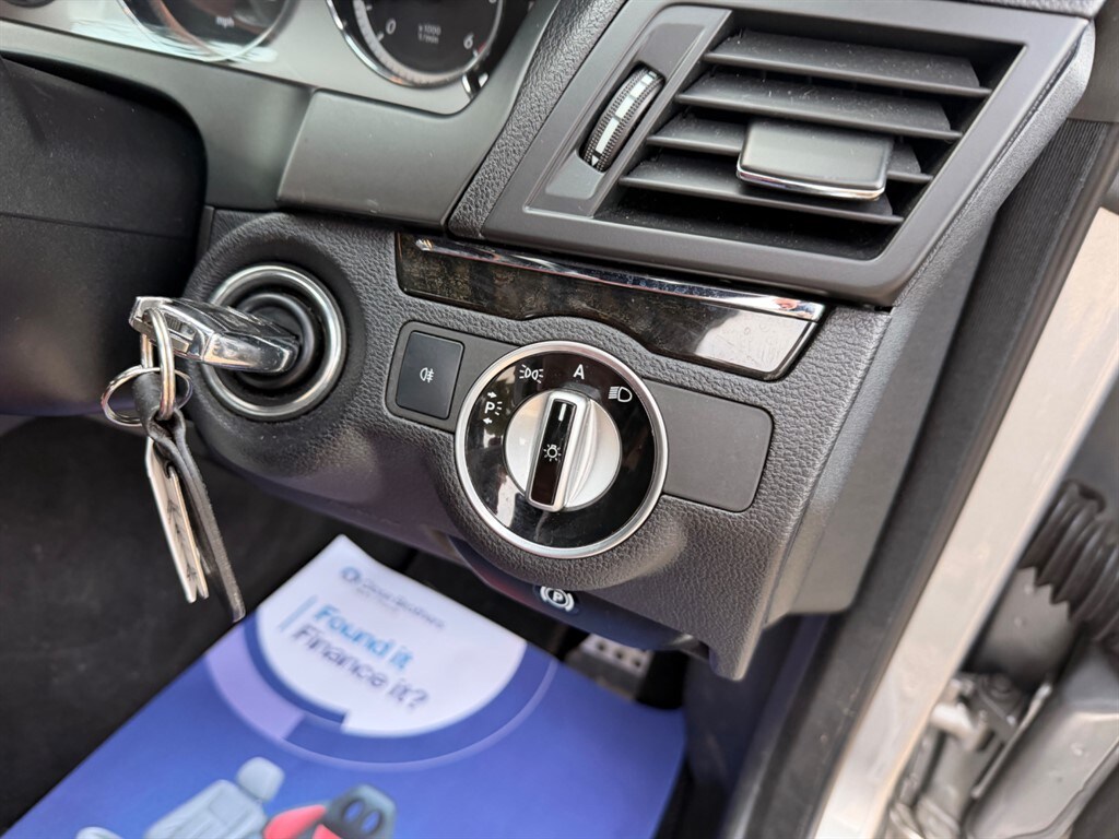 Used Mercedes-Benz E Class 2011 for sale - 77911509: Photo 17