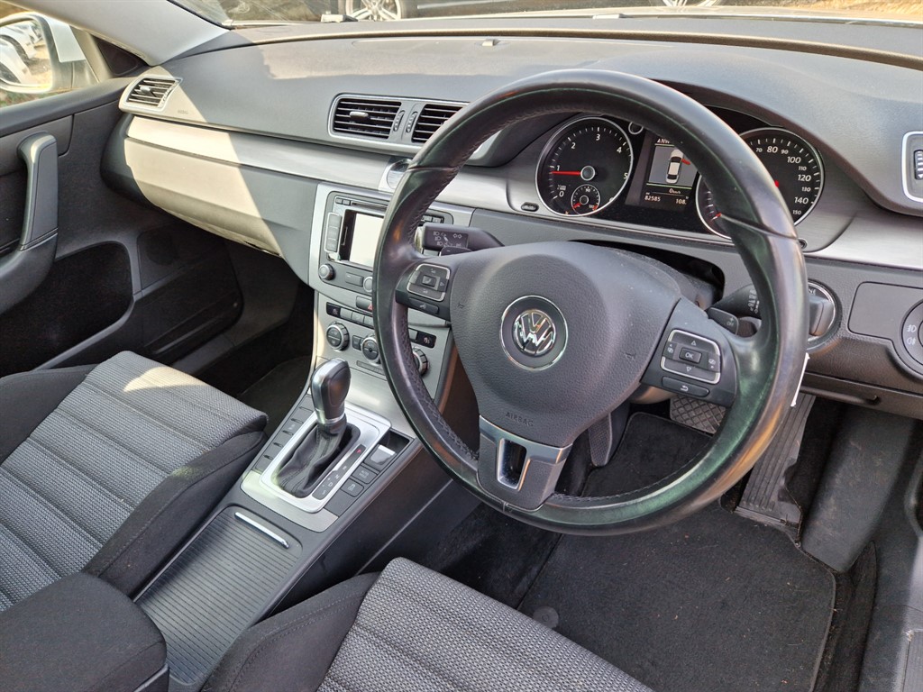 Used Volkswagen Passat 2014 for sale - 77965539: Photo 2