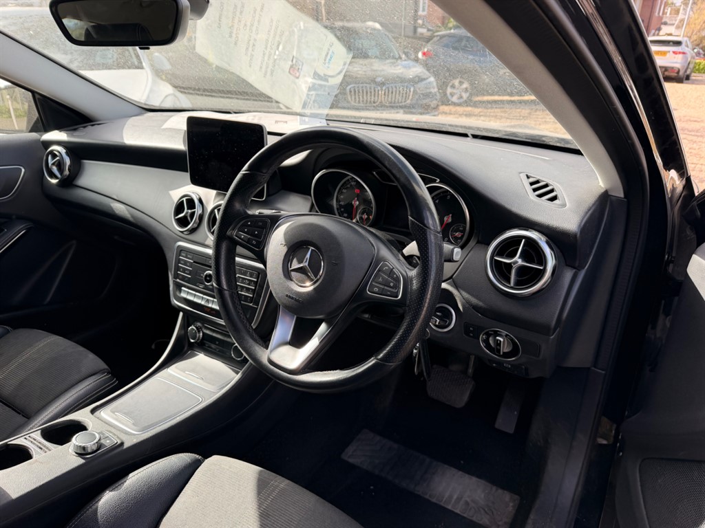 Used Mercedes-Benz GLA 2019 for sale - 78216042: Photo 11