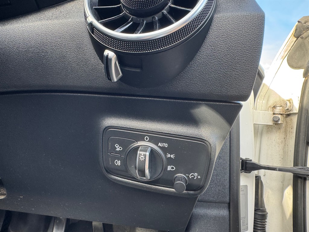 Used Audi TT 2015 for sale - 77137952: Photo 12