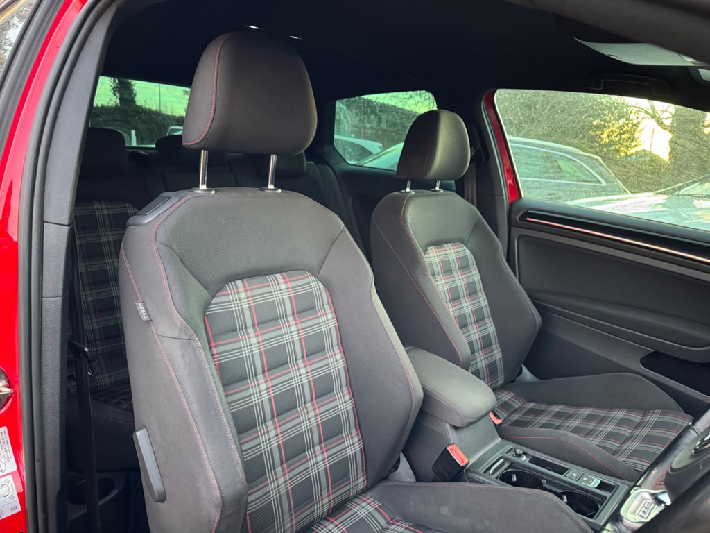 Used Volkswagen Golf 2014 for sale - 77160873: Photo 13