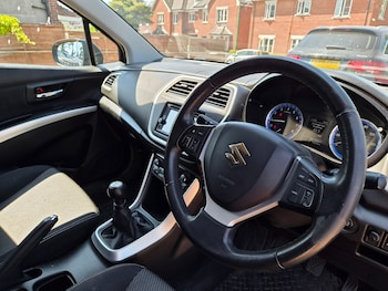 Used Suzuki SX4 S-Cross 2013 for sale - 79363868: Photo