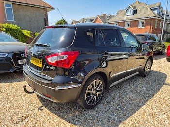 Used Suzuki SX4 S-Cross 2013 for sale - 79363868: Photo