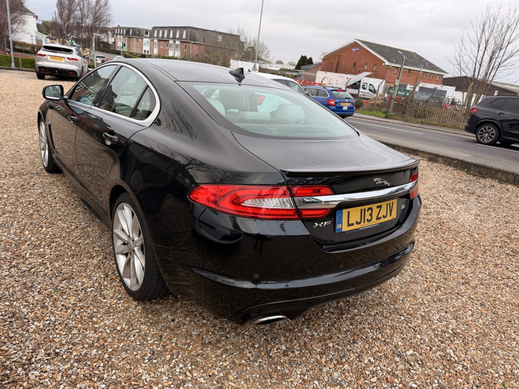 Used Jaguar XF 2013 for sale - 77911512: Photo 4