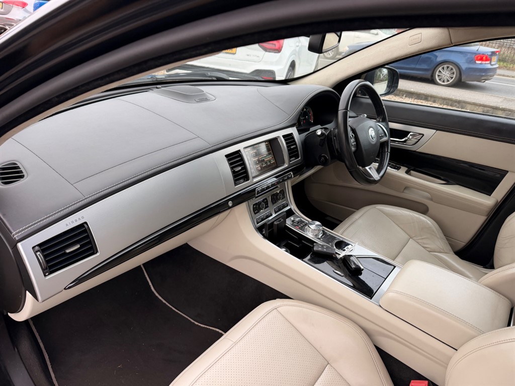 Used Jaguar XF 2013 for sale - 77911512: Photo 5