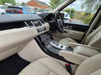 Used Land Rover Range Rover Sport 2013 for sale - 79603734: Photo