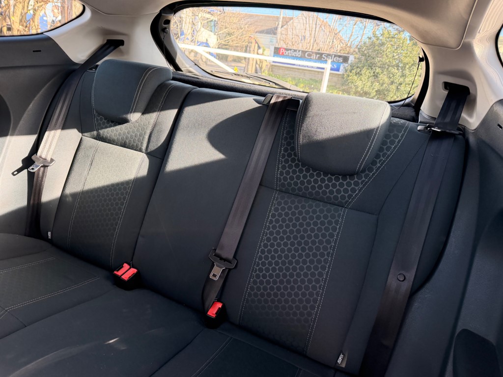 Used Ford Fiesta 2012 for sale - 77890211: Photo 5