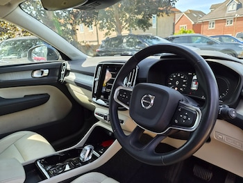 Used Volvo XC40 2022 for sale - 79641094: Photo