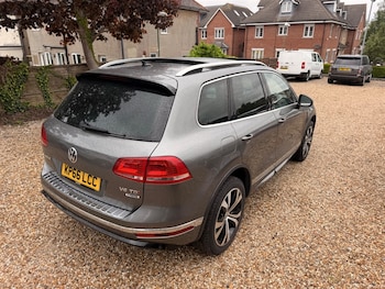 Used Volkswagen Touareg 2016 for sale - 78550255: Photo