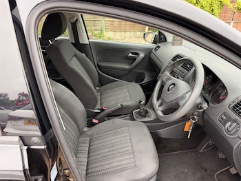 Used Volkswagen Polo 2015 for sale - 78630406: Photo