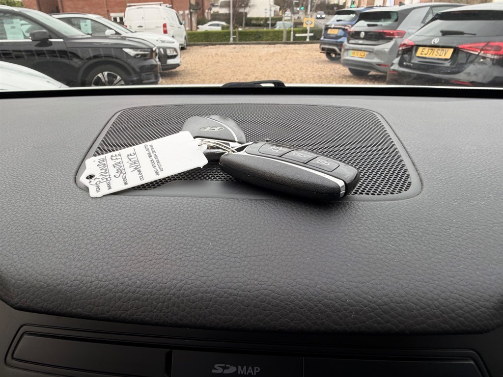 Used Hyundai Santa Fe 2017 for sale - 77326582: Photo 23