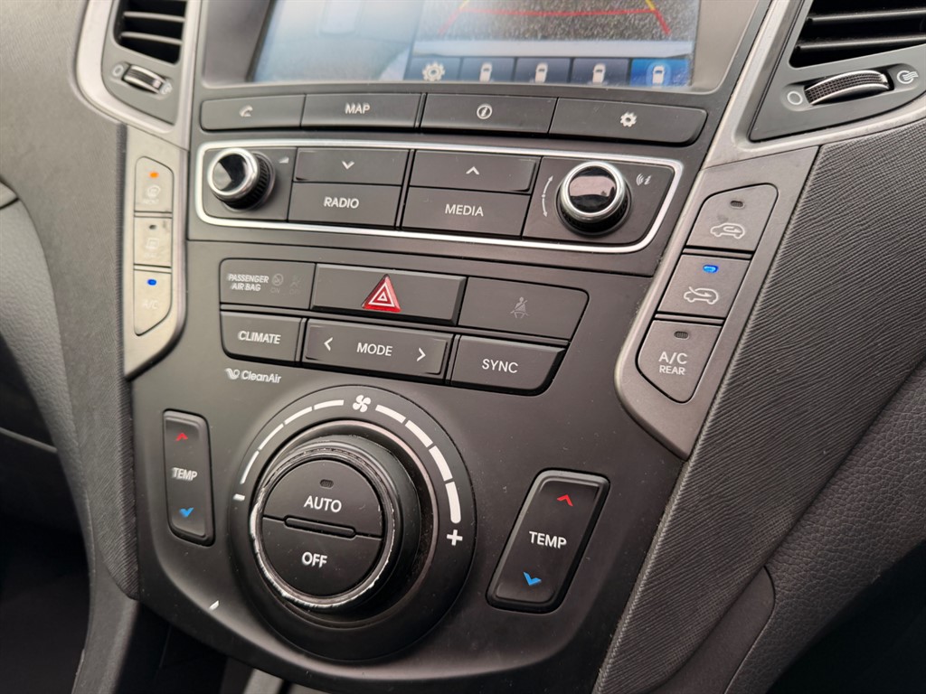 Used Hyundai Santa Fe 2017 for sale - 77326582: Photo 30