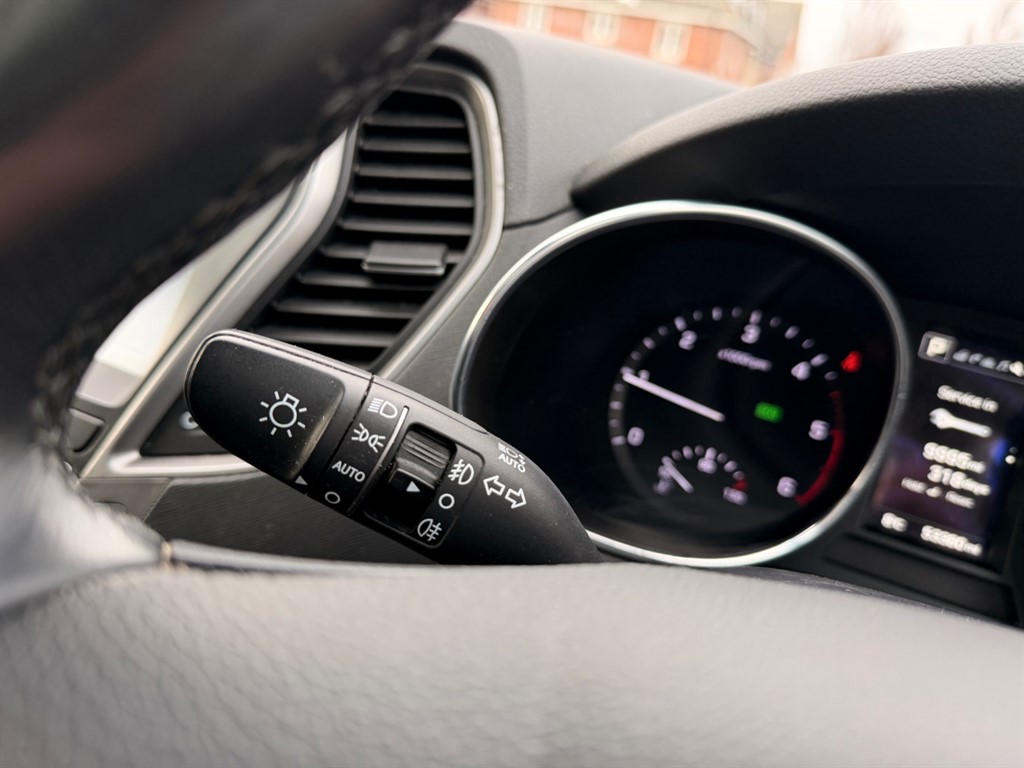 Used Hyundai Santa Fe 2017 for sale - 77326582: Photo 33