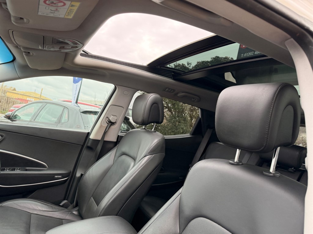 Used Hyundai Santa Fe 2017 for sale - 77326582: Photo 6