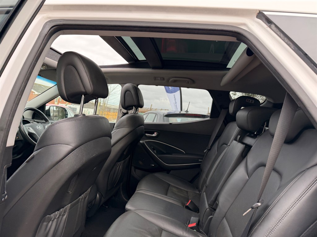 Used Hyundai Santa Fe 2017 for sale - 77326582: Photo 8