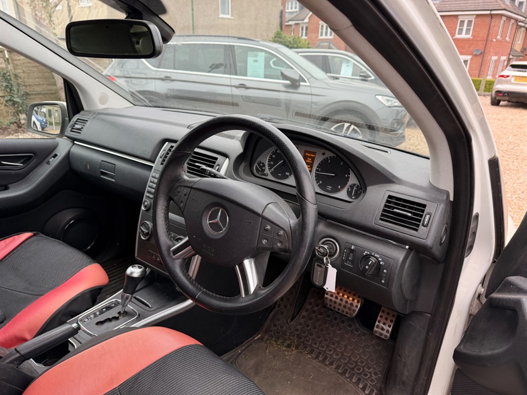 Used Mercedes-Benz B Class 2011 for sale - 78103403: Photo 8