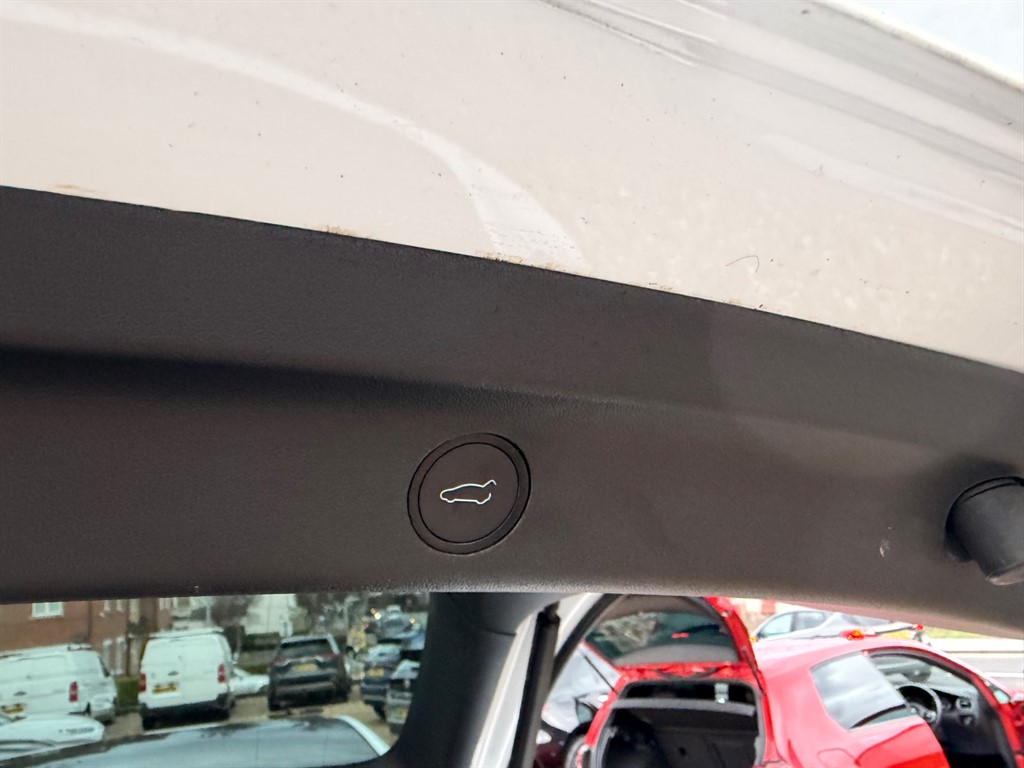 Used Tesla Model Y 2022 for sale - 77307899: Photo 8