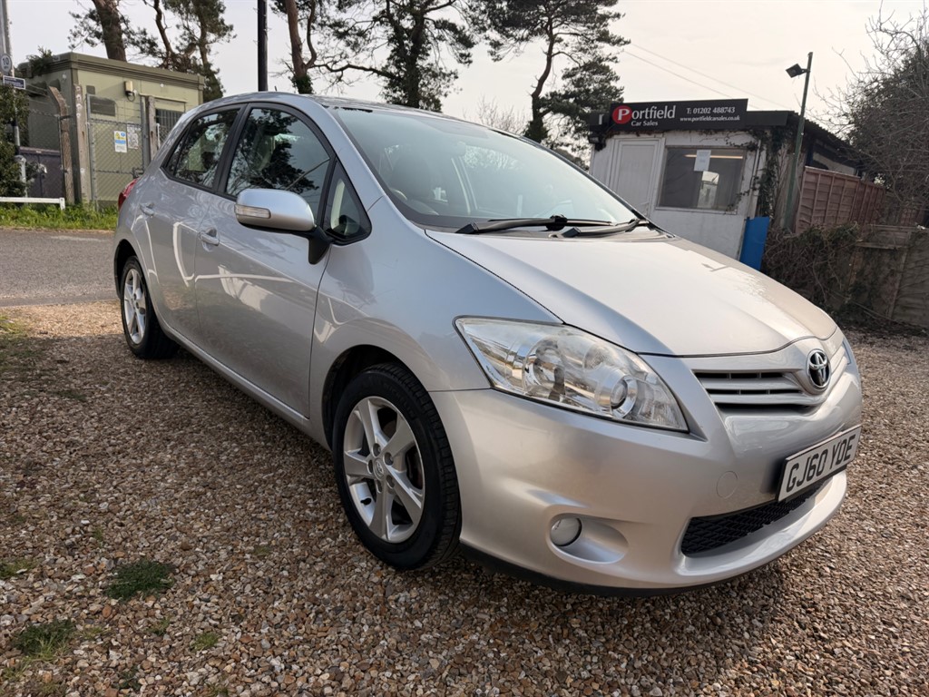 Used Toyota Auris 2010 for sale - 77995410: Photo 5