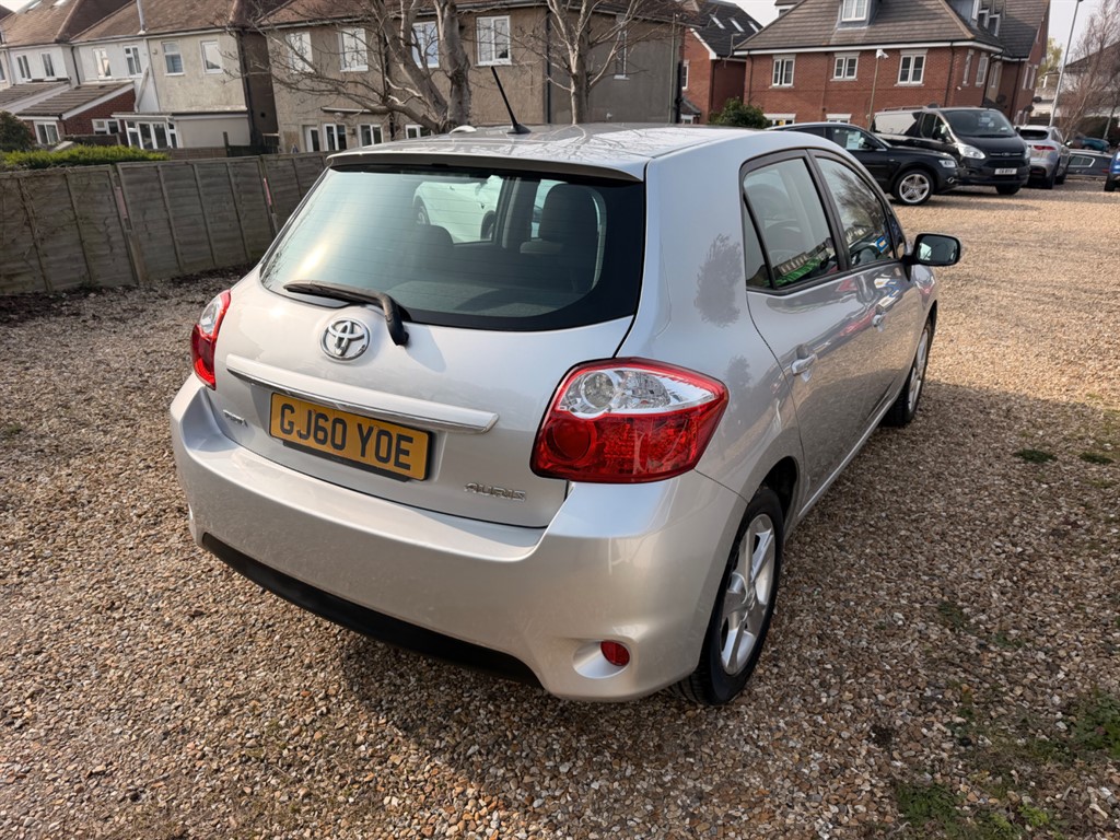 Used Toyota Auris 2010 for sale - 77995410: Photo 6