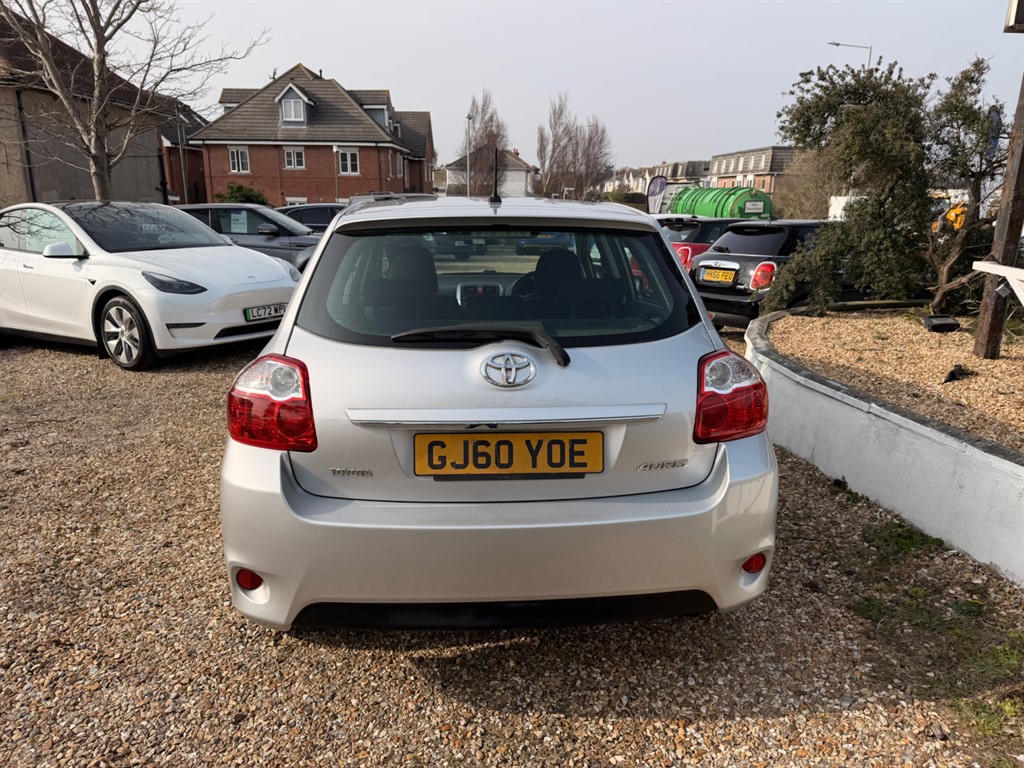 Used Toyota Auris 2010 for sale - 77995410: Photo 9