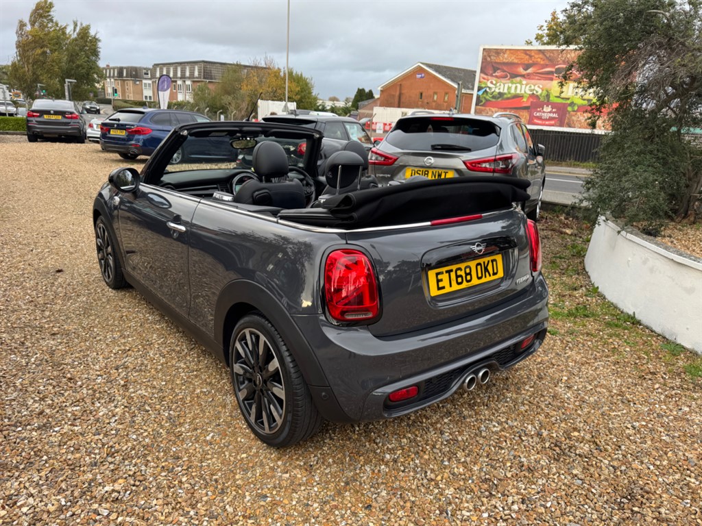 Used MINI Convertible 2018 for sale - 77137939: Photo 10