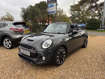 MINI Convertible feature image