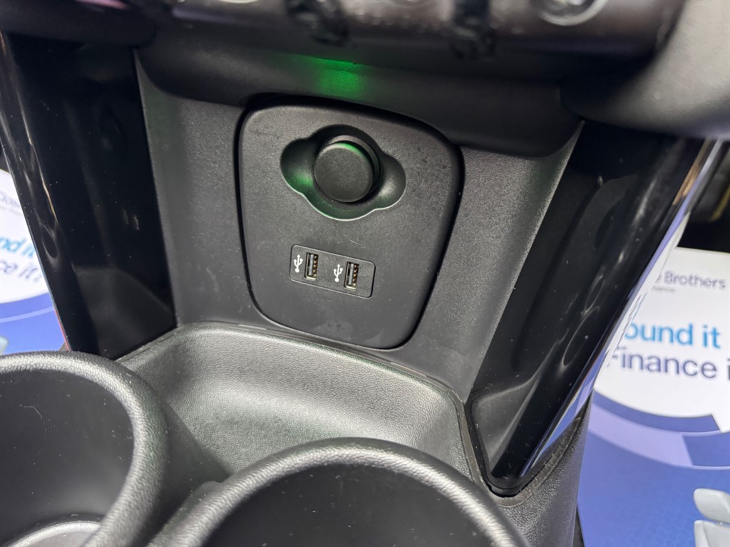 Used MINI Convertible 2018 for sale - 77137939: Photo 23