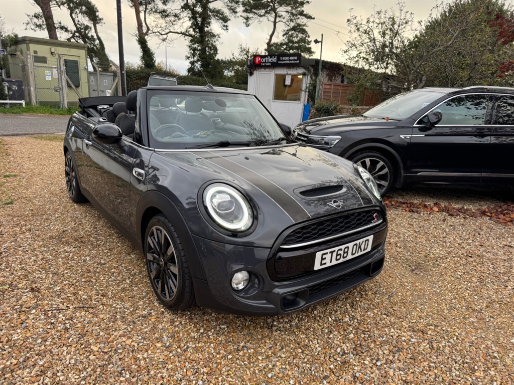 Used MINI Convertible 2018 for sale - 77137939: Photo 3