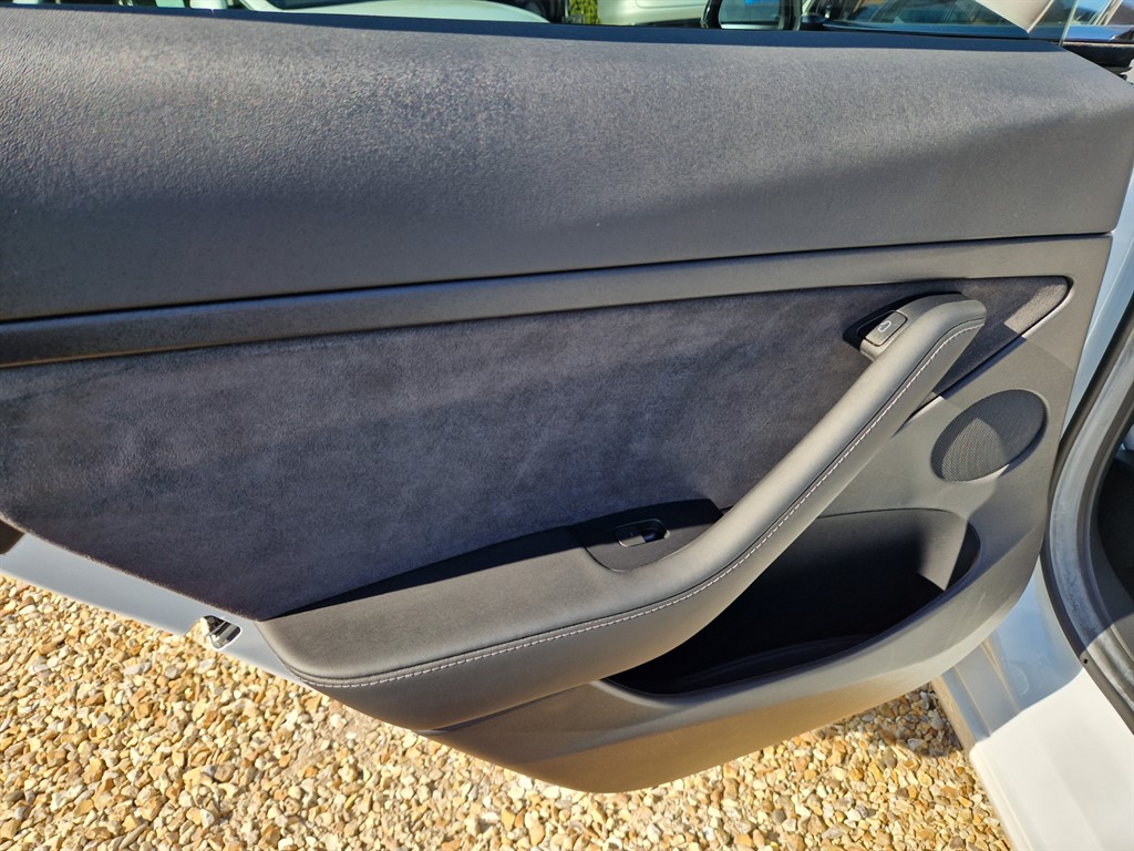 Used Tesla Model 3 2021 for sale - 77499874: Photo 28