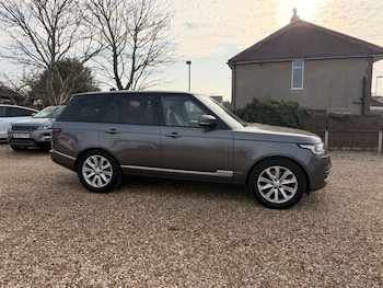 Used Land Rover Range Rover 2017 for sale - 77971959: Photo