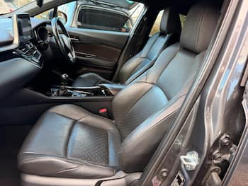 Used Toyota C-HR 2019 for sale - 79823318: Photo