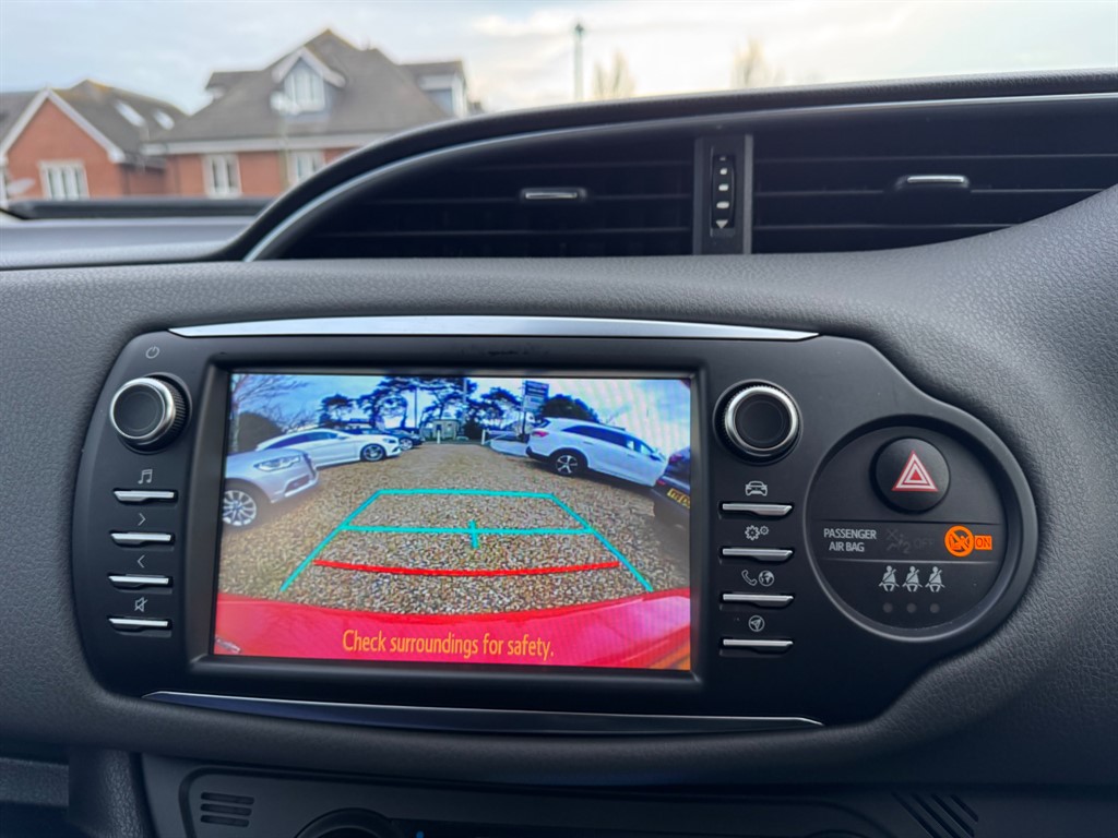 Used Toyota Yaris 2019 for sale - 77137961: Photo 23