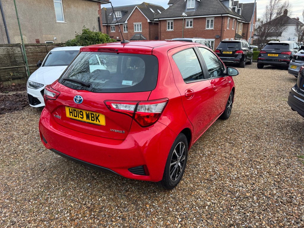 Used Toyota Yaris 2019 for sale - 77137961: Photo 3