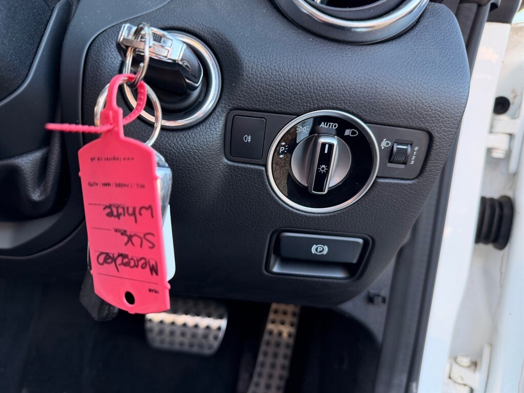 Used Mercedes-Benz SLK 2014 for sale - 77951011: Photo 15