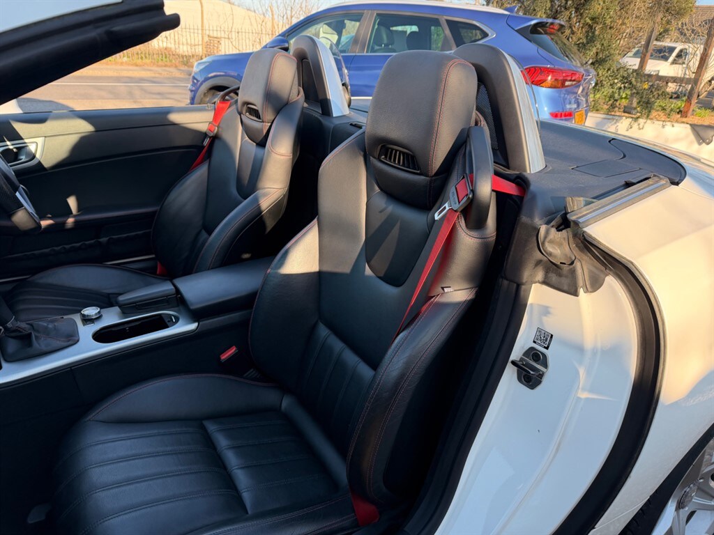 Used Mercedes-Benz SLK 2014 for sale - 77951011: Photo 2