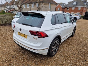 Used Volkswagen Tiguan 2017 for sale - 77795259: Photo