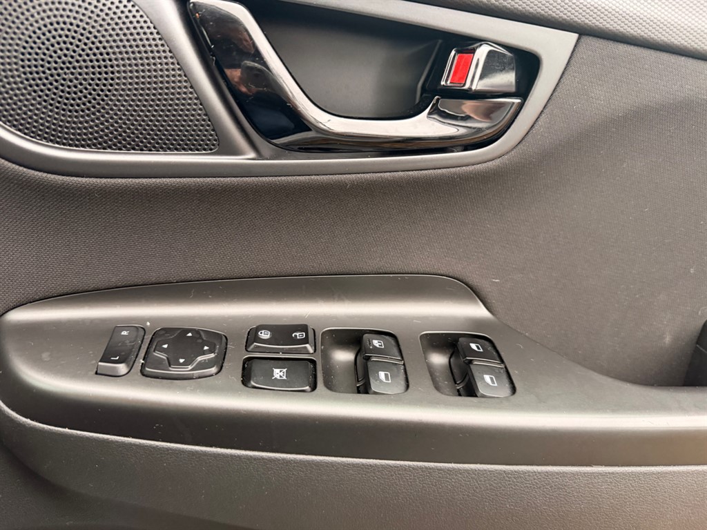 Used Hyundai KONA 2020 for sale - 77281366: Photo 15