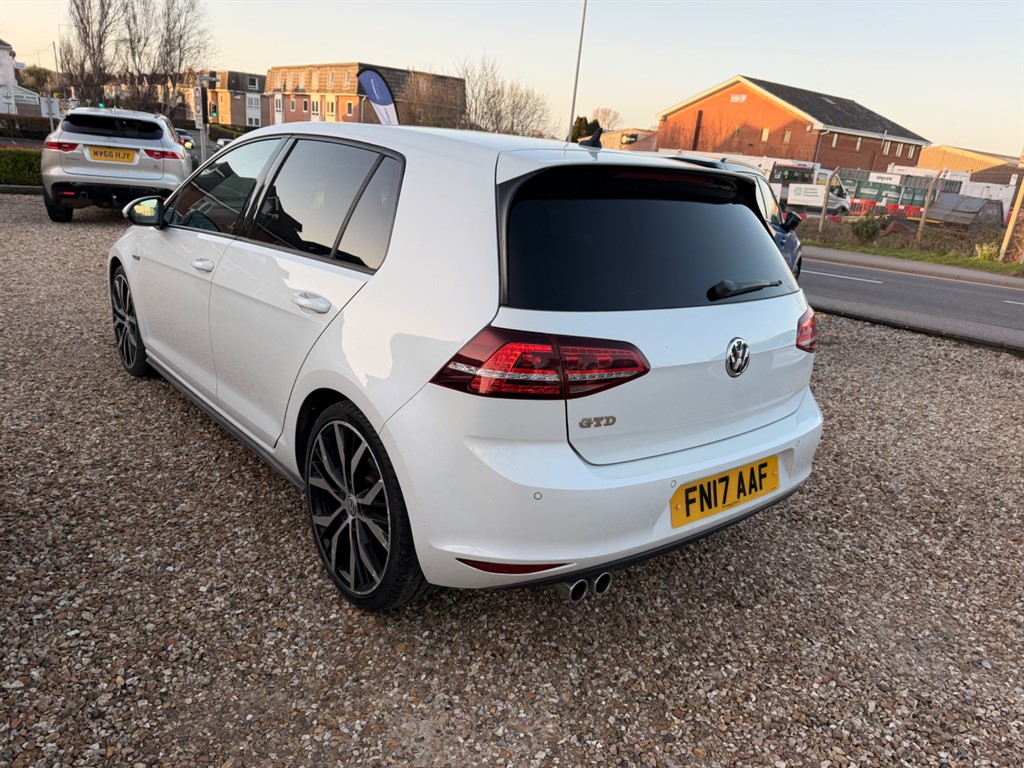 Used Volkswagen Golf 2017 for sale - 77928003: Photo 4